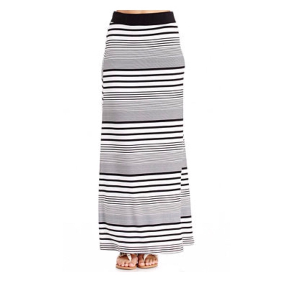 Bebe 2B Long Striped Maxi Skirt